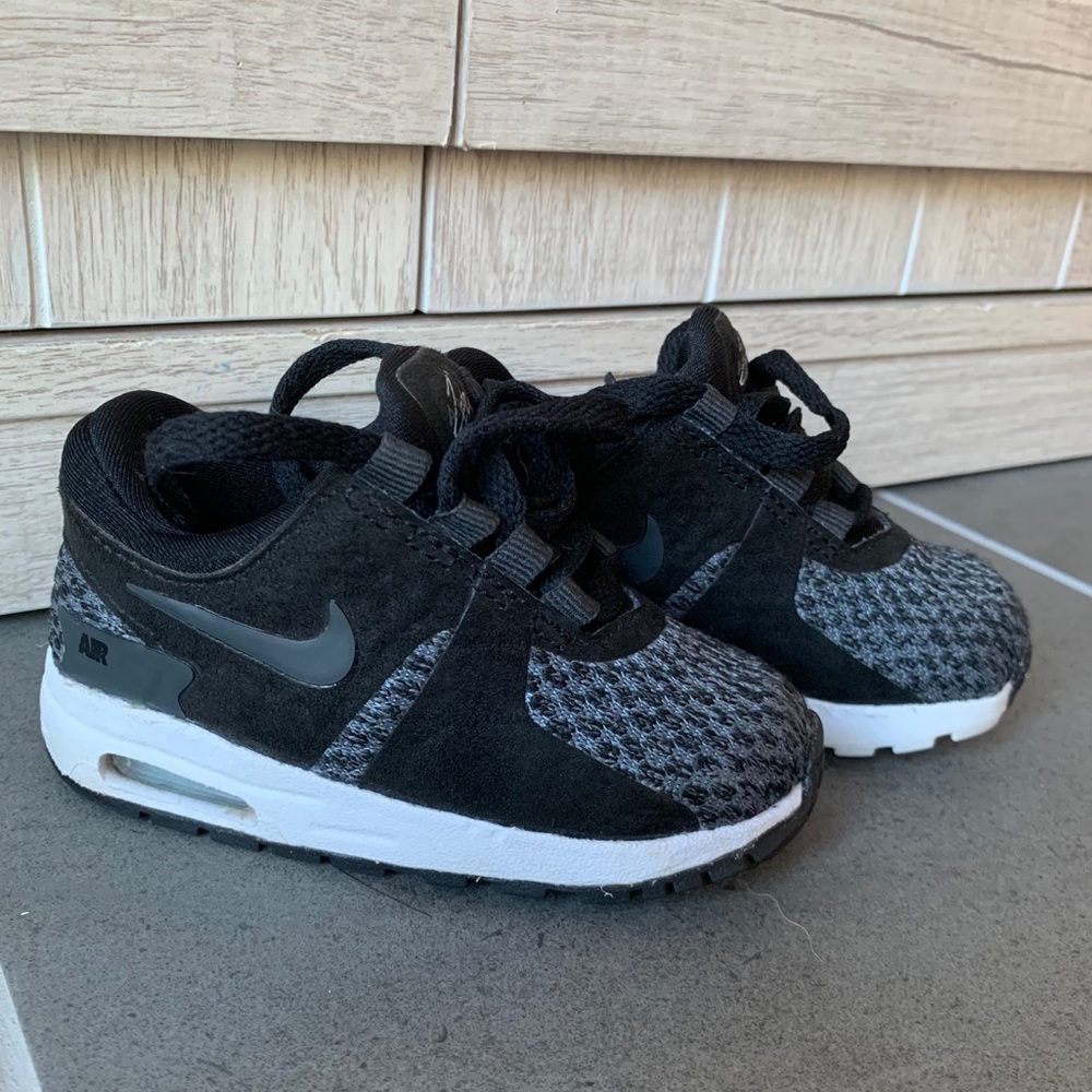 Nike Air Size 5c toddler shoes